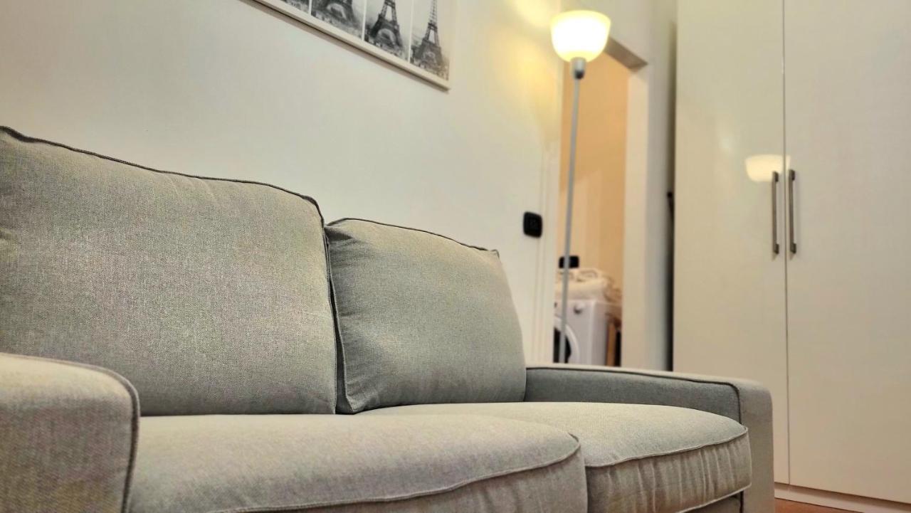 Appartamento Di Fronte All'Ospedale Modena Luaran gambar