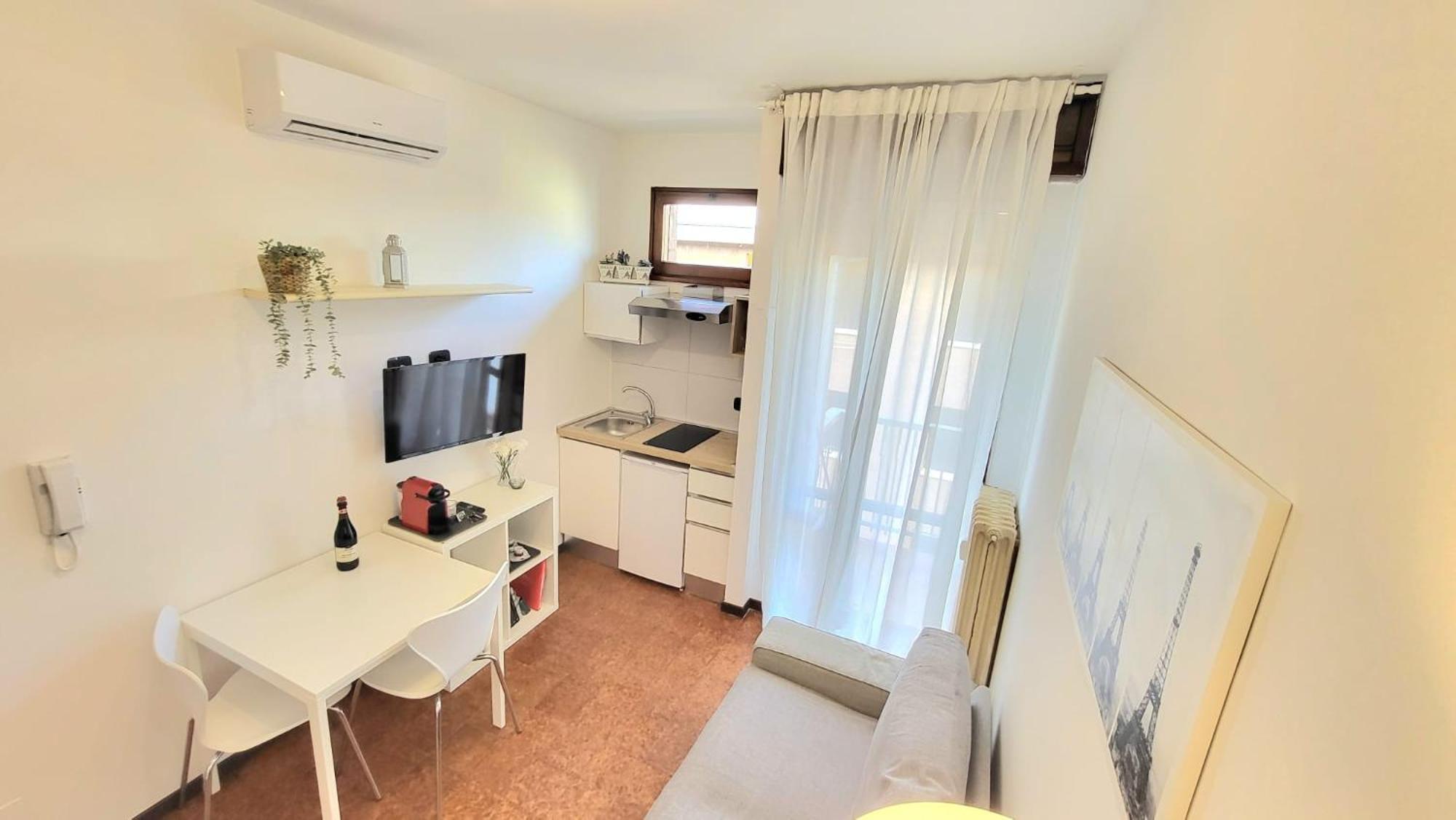 Appartamento Di Fronte All'Ospedale Modena Luaran gambar
